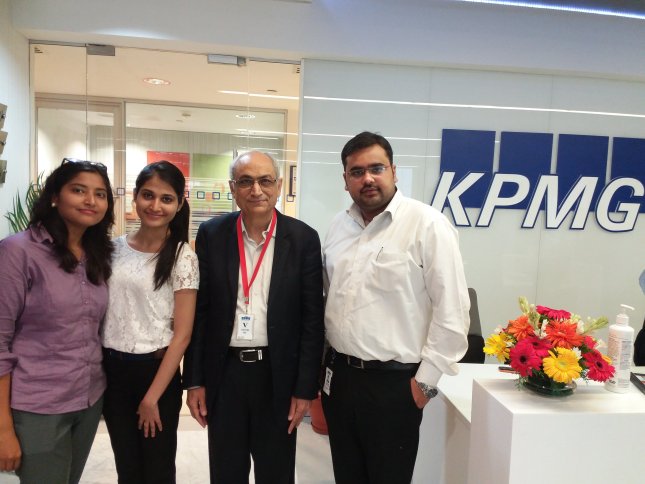 Read more about the article ACADEMIC-INDUSTRY MENTORS’ MEETING AT KPMG